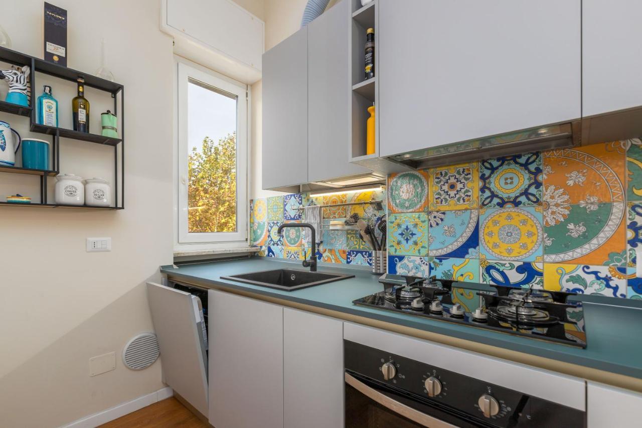 Maiolica Apartment - Free Parking And Great Connection To Linate And Duomo Милан Экстерьер фото